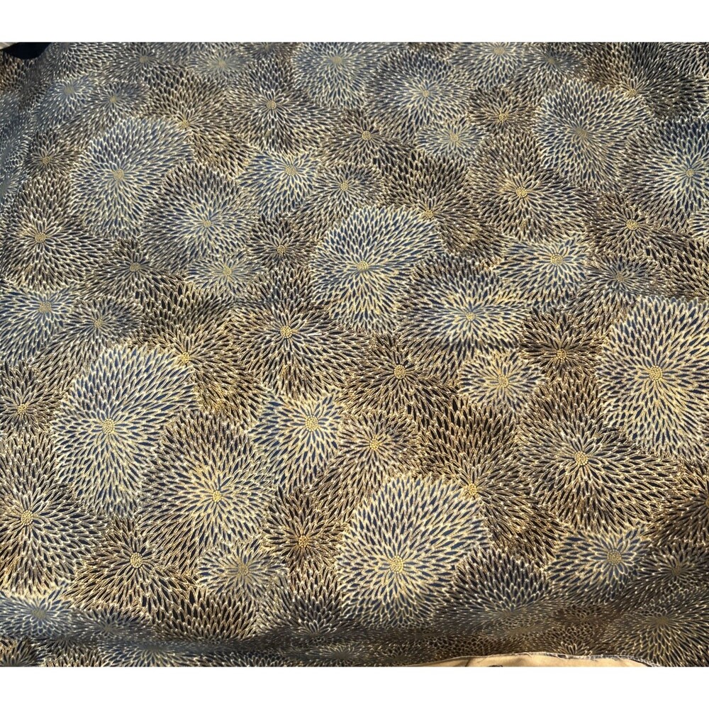 Robert Kaufman Imperial Collection Japan Cotton Quilting Fabric Chrysanthemum